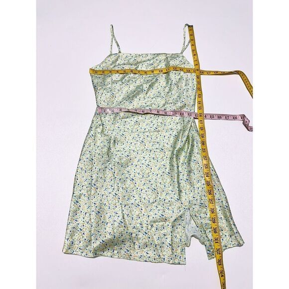 Princess Polly After Though‎ Dainty Ditsy Green Floral Satin Mini Slip Dress 6 - Picture 8 of 9